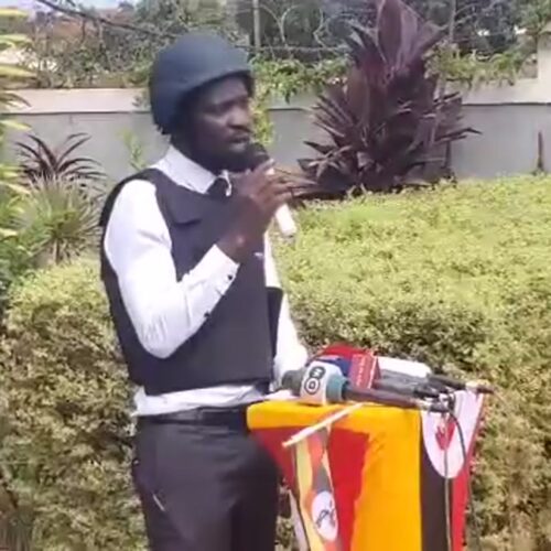 Akwatidde ekibiina ki National Unity Platform bendera ku…