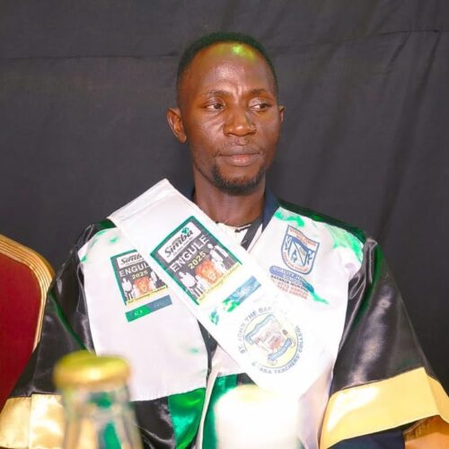 Kamulali Mugambe Mayumbakkumi owEmpeewo ye Ssengule wa Radio Simba 2025.