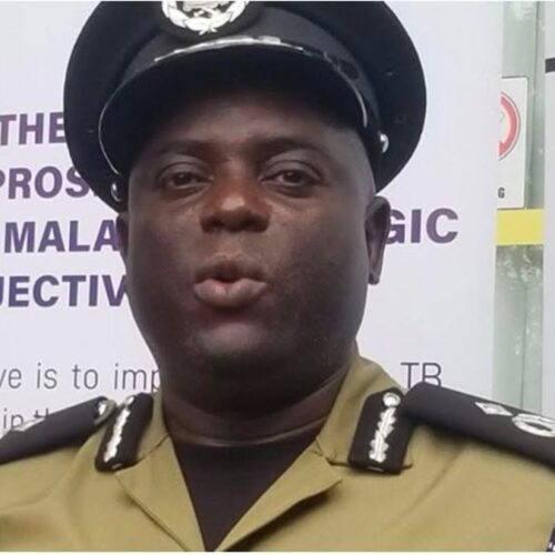 Akulira obuweereza obwebyobulamu mu Uganda Police Force Dr.