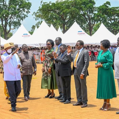 Omukolo ogwokwebaza ogwategekeddwa abadde Ssaabalamuzi wa Uganda Omulamuzi Alfonse Chigamoy Owiny-Dollo mu kisaawe kya Kaunda mu Kibuga Gulu.