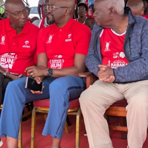 Abakungu ba Ssaabasajja Kabaka Ronald Muwenda Mutebi II abenjawulo batuuse dda mu Lubiri okwetaba mu misinde gyamazaalibwa ga Bbeene.