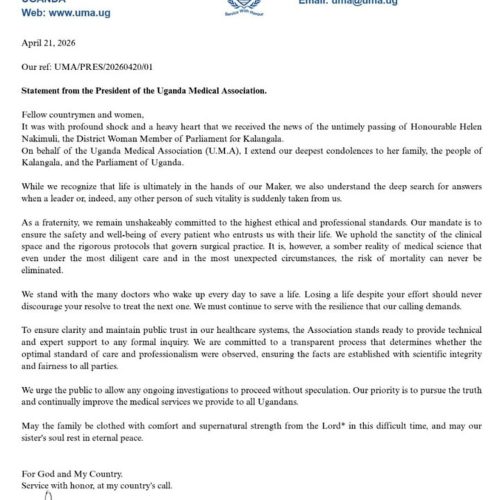 Pulezidenti wEkibiina ekitaba Abasawo mu Ggwanga ekya Uganda Medical Association, Dr. Frank R. Asiimwe avuddeyo mu kiwandiiko kyafulumizza