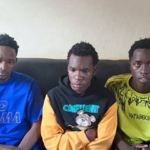 Uganda Police Force mu Disitulikiti ye Iganga ekutte Abavubuka 3 nga bano babadde beyita muwala womukulembeze wEggwanga, Natasha Museveni