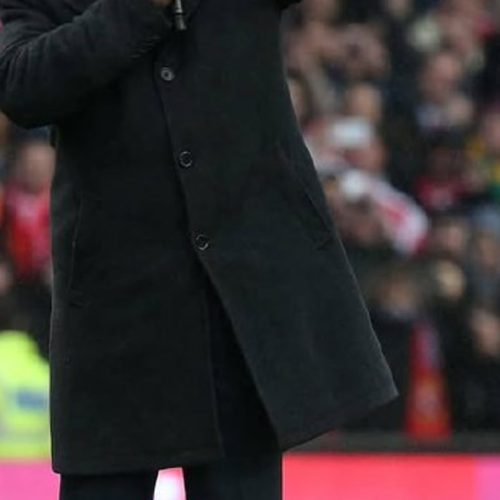 Olwaleero giweze emyaka 13 bukya ngeyali omutendesi wa Manchester United Sir Alex Ferguson asiibula nawummula ekifo kyobutendesi ku mupiira ggwe