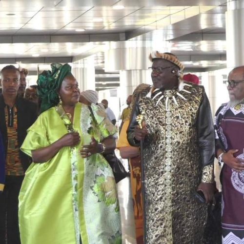 Abantu abasoba mu 100 okuva mu Bwakabaka bwAmawanga ga Afirika agenjawulo batuuse mu Uganda okujaguza olunaku lwa African Liberation olwatandika