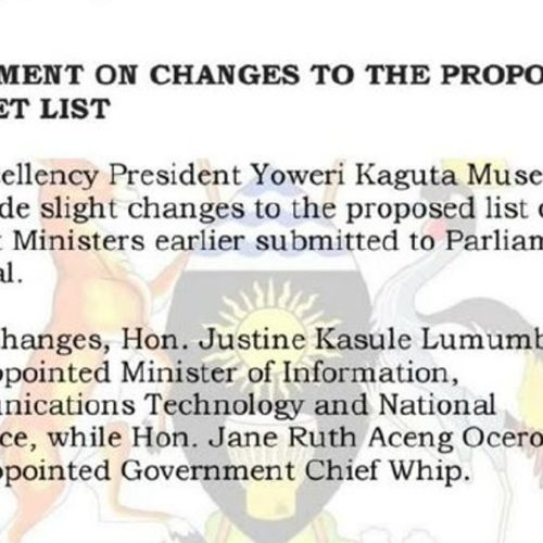 Pulezidenti Yoweri Kaguta Museveni akoze enkyuukakyuuka mu lukalala lwa Baminisita lweyasoose okukufulumya, Hon.