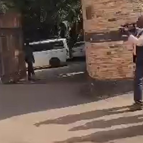 Abadde Loodi Mmeeya wa Kampala Ssaalongo Erias Lukwago akwatiddwa okuva mu maka ge e Wakaliga abebyokwerinda abatanategeerekeka nateekebwa mu