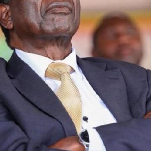 Bwetubiraba bwemubiraba eyo? Oba nammwe mubiwulira nga bwetubiwulira nti Money will come?