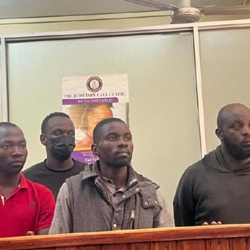 Abasajja 4 abagambibwa okutta omuzannyi wa Rugby Sydney Gongodyo basimbiddwa mu maaso gomulamuzi wa Kkooti ya KCCA nebavunaanibwa omusango