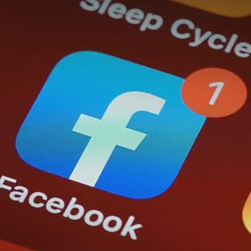 Kyaddaaki kirabika Gavumenti yaggyeewo envumbo ku mukutu gwa FaceBook emaze emyaka kumpi emyaka 6 nga Bannayuganda bakozesa VPN okuguna. Abantu