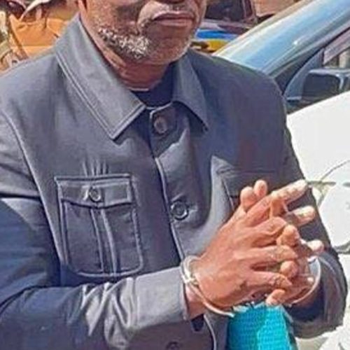 Omulamuzi wa Kkooti Esookerwako etuula e Makindye Sarah Basemera agaanye okusaba kwa Munnamateeka Erias Lukwago okwokweyimirirwa wabula nalagira
