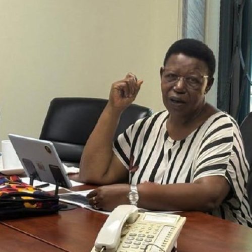 Abebyokwerinda bakedde kusalako maka geyaliko Minisita Miria Matembe nebatandika okugafuuza okukakkana nga baliko byebawambye. Matembe atabadde