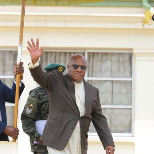 Ssaabasajja Kabaka Ronald Muwenda Mutebi II avuddeyo nategeeza nti mwennyamivu olwensonga yokutwalira amateeka mu ngalo nobutagoberera mateeka