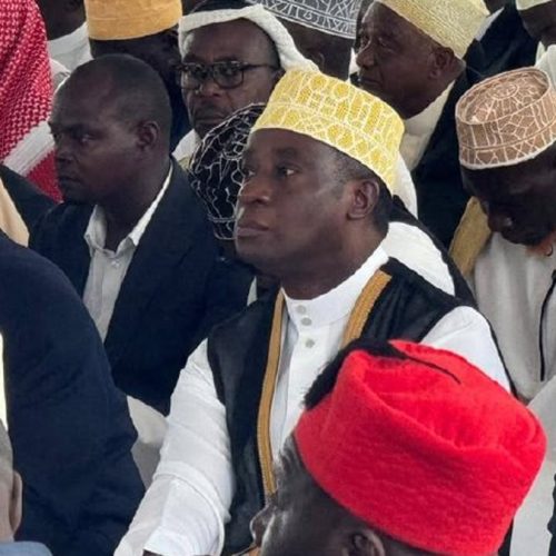 Abasiraamu okuva mu bitundu ebyenjawulo wamu nabakungu bakedde kweyiwa ku Muzigiyi e Kibuli okwetaba mu duwa yokujjukira amadda gOmulangira Nuuhu